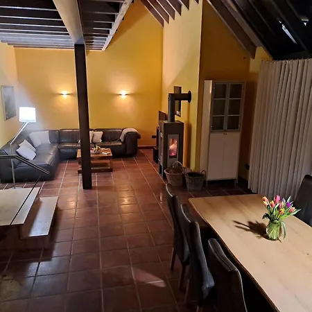 Haus Burg Holiday home Bongard
