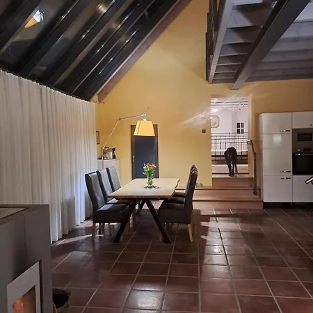 Haus Burg, Сasa de vacaciones Bongard