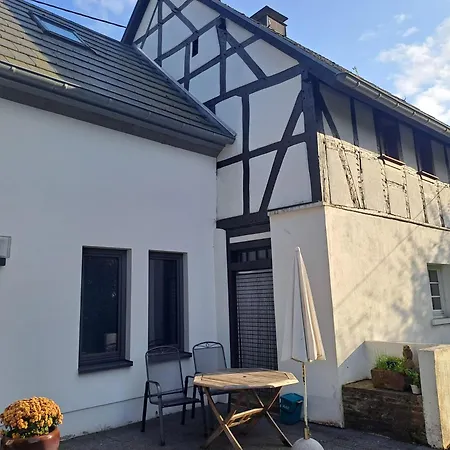 Haus Burg Holiday home Bongard