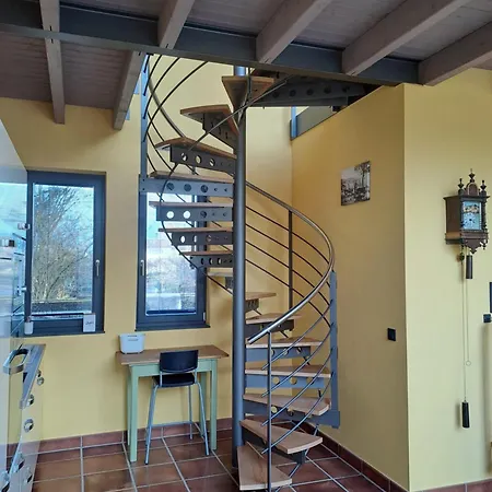 Haus Burg, * Bongard